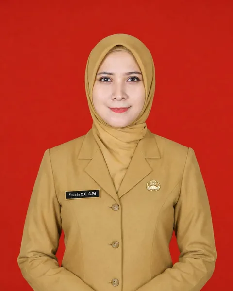 Fathrin Oktarina Chan, S.Pd.